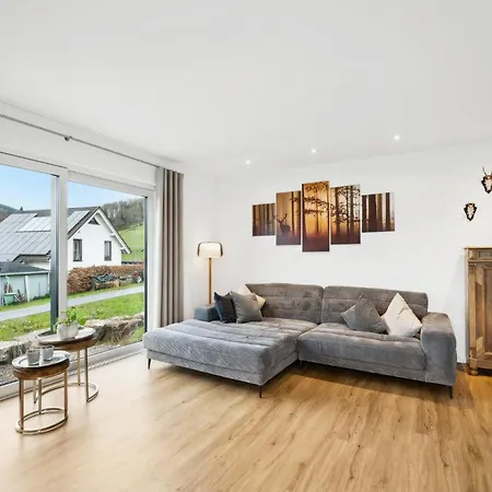 Apartment 2 Bedroom Stunning In