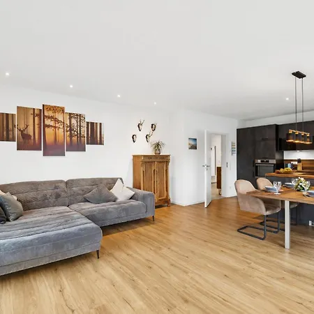 Apartment 2 Bedroom Stunning In